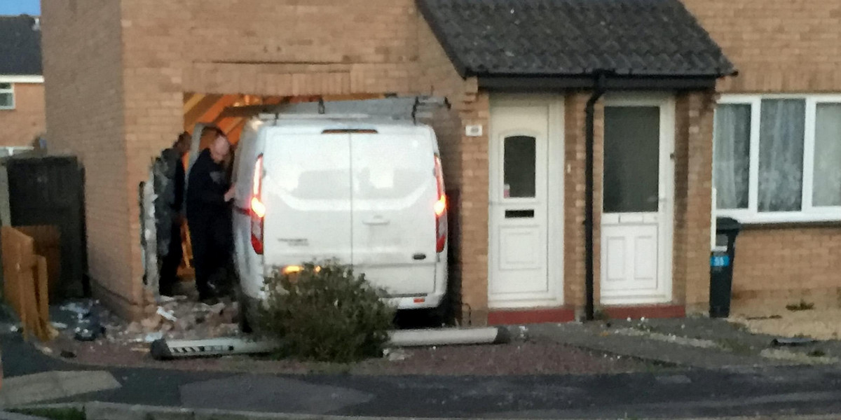 Wielka Brytania: Auto wjechało w dom, zginęła staruszka. Zapadł wyrok