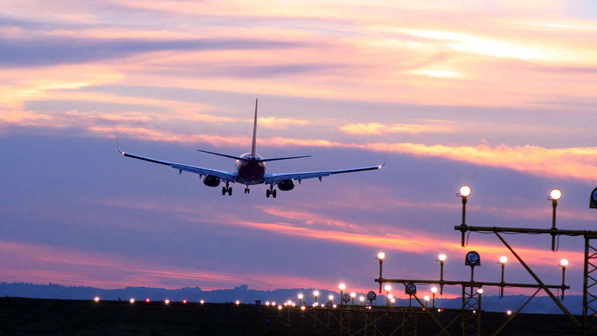 4-procentowy wzrost liczby obsłużonych pasażerów odnotował w pierwszym półroczu tego roku Międzynarodowy Port Lotniczy Kraków-Balice. Lotnisko odprawiło w tym okresie blisko 1,289 mln osób.