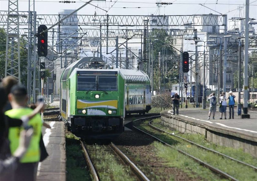 Pawlak zaprezentował nowy pociąg. Ładny?