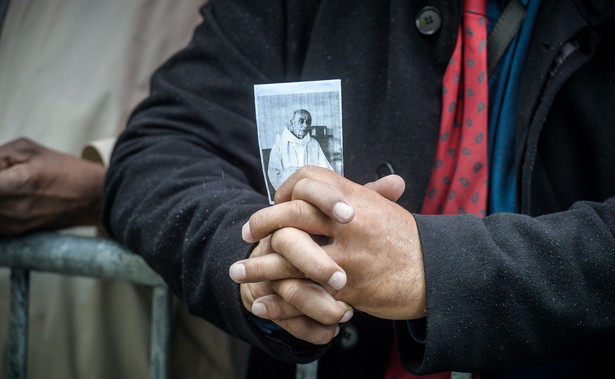 Wstępne zarzuty w sprawie brutalnego morderstwa księdza w kościele