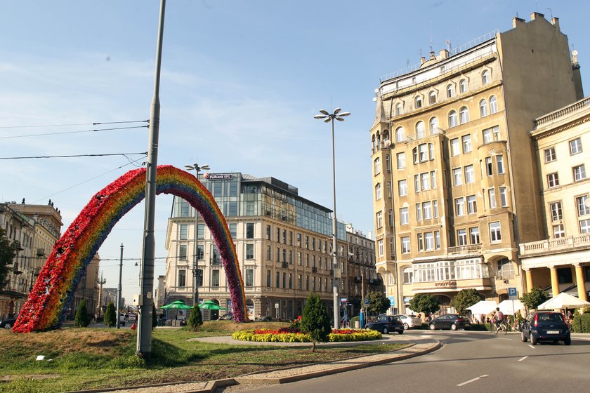 Znów spalili tęczę w Warszawie!