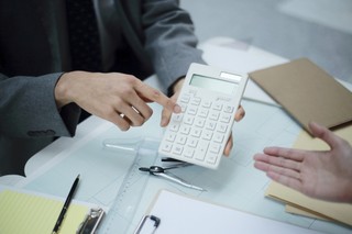 W jaki sposób rozliczyć umowę leasingu po aktualizacji harmonogramu