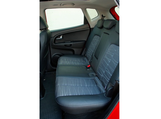 Kia Venga - Toyota niech się schowa