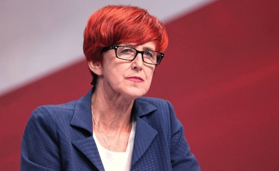 Rafalska: Według danych ZUS obecnie 812 tys. emerytów pobiera emeryturę i pracuje