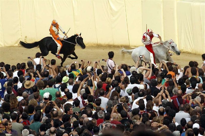 Tradycyjna gonitwa Palio Race we Włoszech