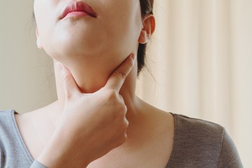 Pajzsmirigydaganat: van, hogy az egész pajzsmirigyet ki kell venni