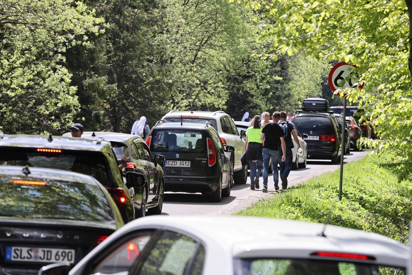 Szaleństwo! Pół Polski zwaliło się do Zakopanego. Tłok, korki i wściekli urlopowicze.