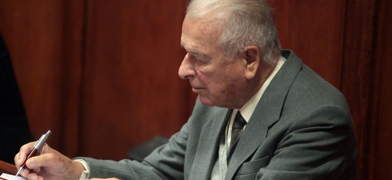 Czesław Kiszczak korespondował z Lechem Kaczyńskim. "Utrzymywali kontakt, nie byli wrogami"