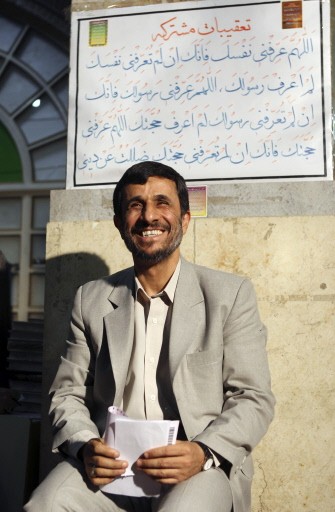 IRAN-VOTE-AHMADINEJAD