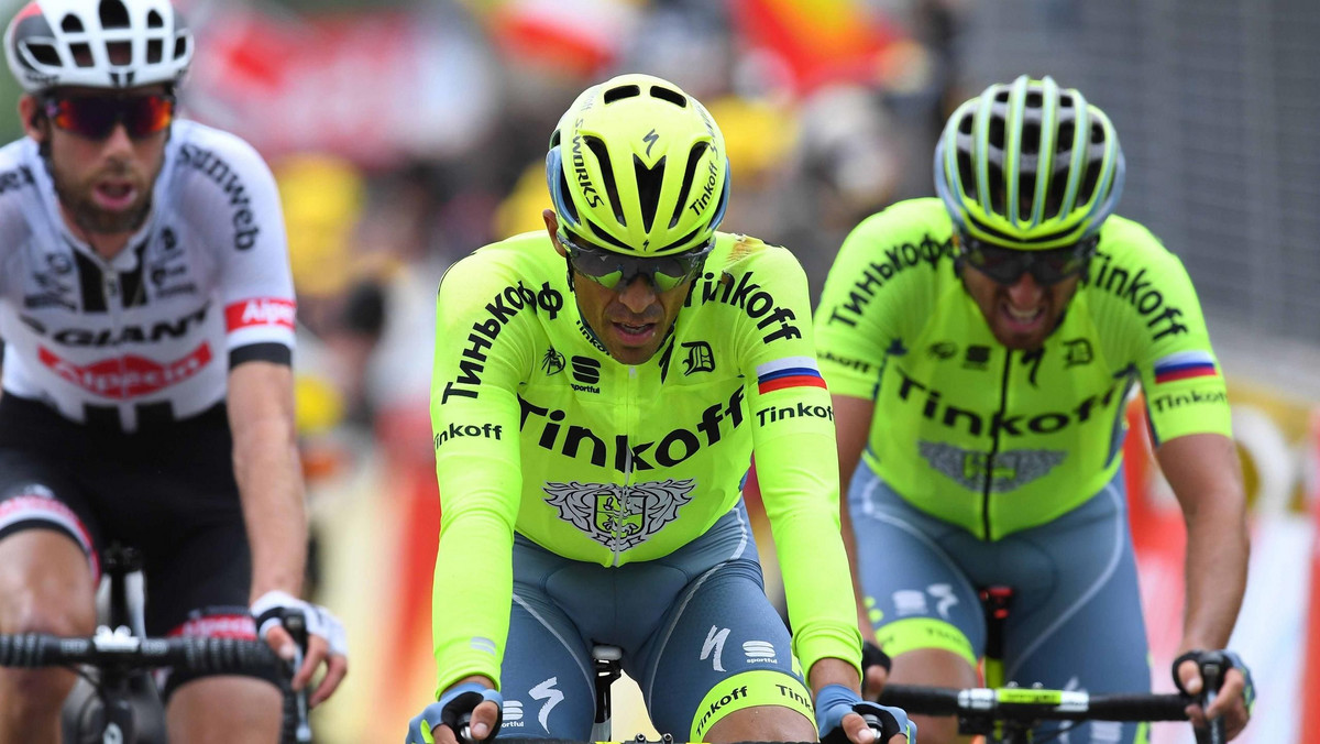 Alberto Contador (Tinkoff) na drugim etapie Tour de France, podobnie jak dzień wcześniej, leżał w kraksie. Tym razem Hiszpan znalazł się na asfalcie na 60. ze 183 km, które były do pokonania. - Obrażenia odbijają się na mojej dyspozycji - przyznał na mecie "El Pistolero".