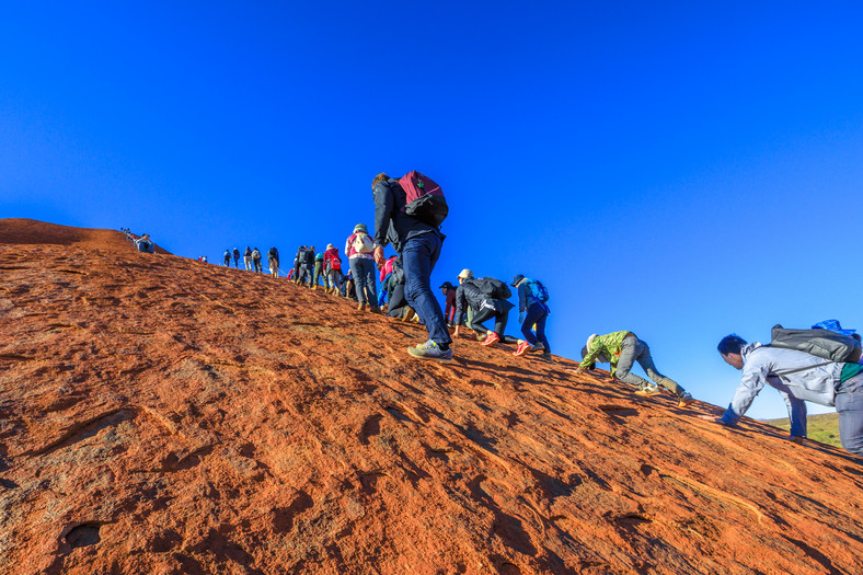 Turyści na Uluru, Australia