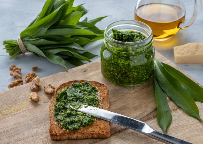 Pesto od sremuša