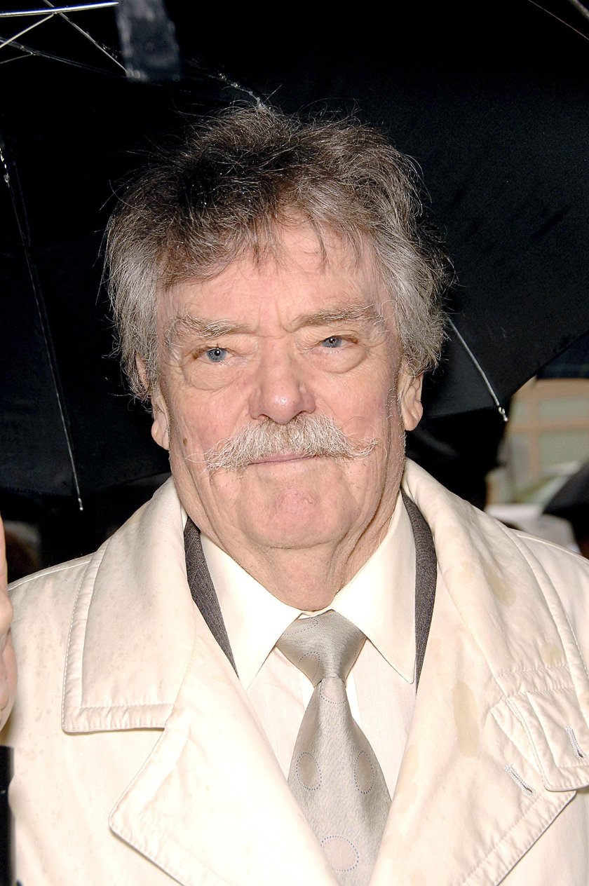 Bernard Fox