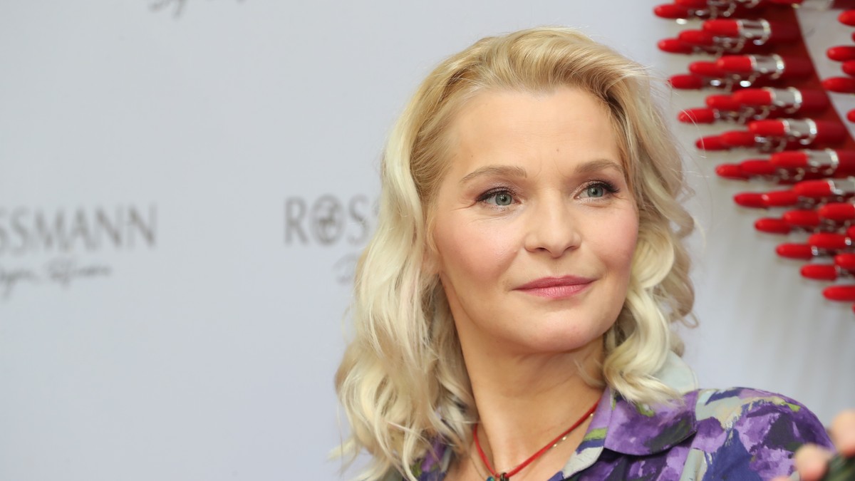 Lilu kiakadt, amiért kitiltották a gumi óvszert a BME gólyatáborából: „A hülyeség vonaton nincs fék”