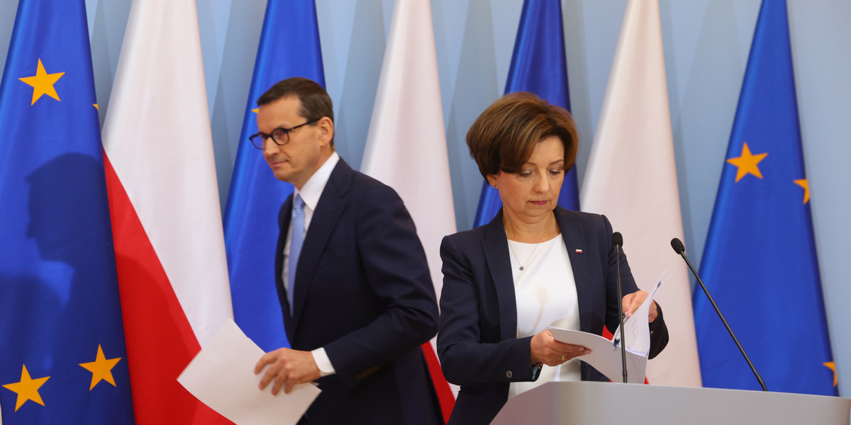 Konferencja premiera Mateusza Morawieckiego oraz minister rodziny i polityki społecznej Marleny Maląg po posiedzeniu rządu.