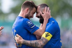 Lech Poznań rządzi w Poznaniu. Wygrał derby w... Grodzisku Wlkp. [WIDEO]