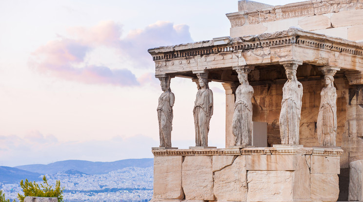  A kormány döntése értelmében a görög régiók székvárosaiban március 22-től csak egy-egy szálloda lehet nyitva / Fotó: Shutterstock