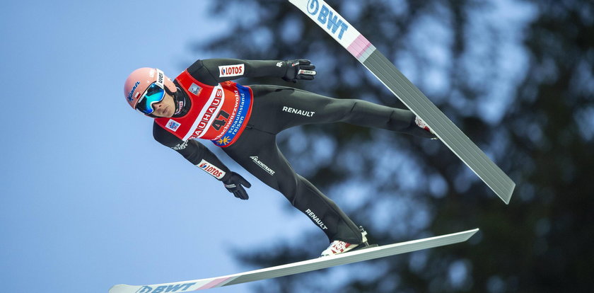 O której zaczyna się konkurs w skokach w niedzielę w Titisee-Neustadt?