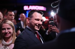 Tu Sławomir Mentzen zdemolował Trzaskowskiego i Nawrockiego. Dostał 51,19 proc. głosów