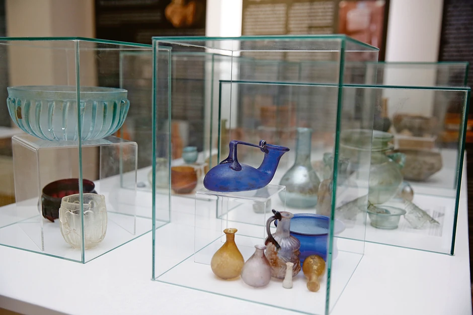 Plava posuda, jedna od tri takve u svetu