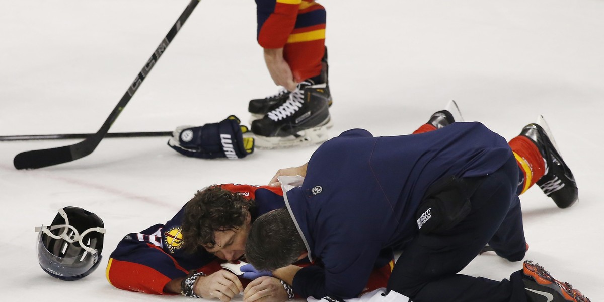 Jaromir Jagr stracił cztery zęby podczas meczu NHL Florida Panthers – Ottawa Senators!