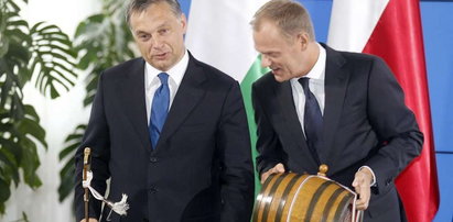 Premier Węgier dał Tuskowi alkohol