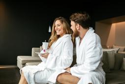spa kobieta mężczyna odpoczynek masaż urlop wakacje