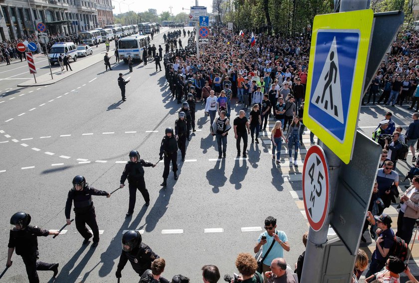 Protesty w kilkudziesięciu miastach. Zatrzymano ponad tysiąc osób