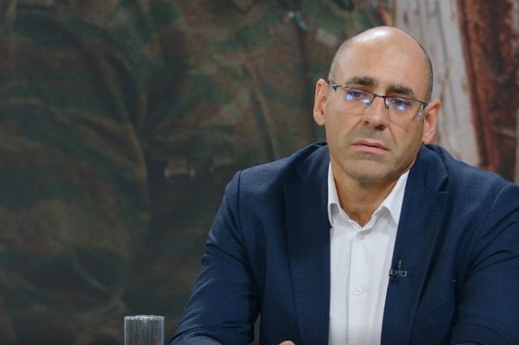 "NE MOGU DA SHVATIM ONE KOJI SE RADUJU SMRTI RATKA MLADIĆA" Đukanović kroz suze na Blic TV: "Izručili su ga kao kilo mesa"