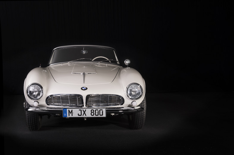 Odrestaurowane BMW 507 Elvisa Presleya