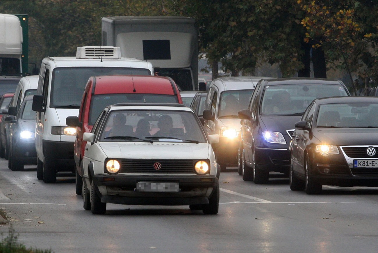 Sve o osiguranju vozila: Za šta vam je neophodno i šta sve pokriva u slučaju udesa. Ipak, ako nemate jedan dokument, kazna je i do 50.000 dinara