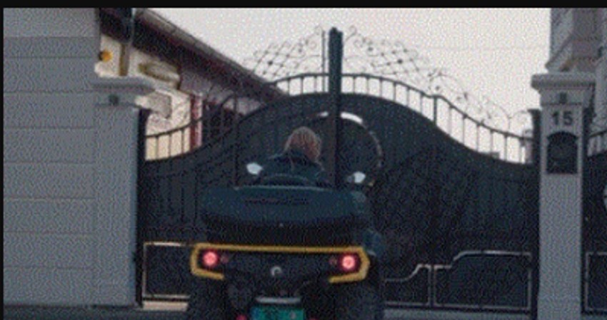 Kuća Veljka i Bogdane u Titelu