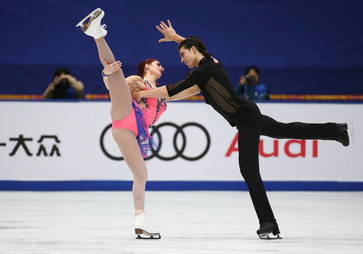Elliana Pogrebinsky i Alex Benoit