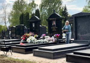 Suzana Jovanović na groblju