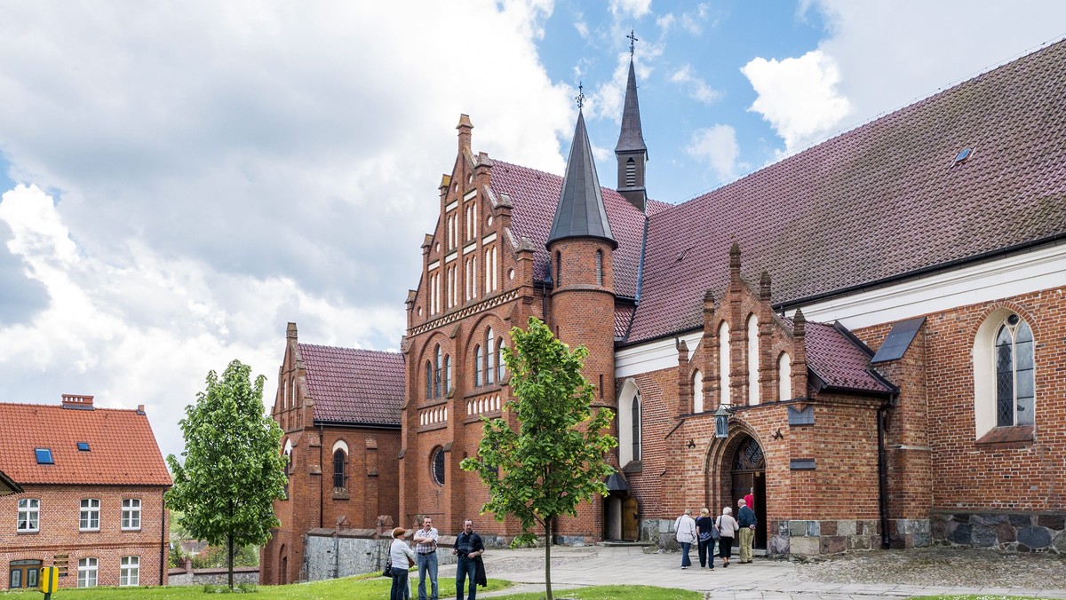 Wizje dzieci wstrząsnęły całym krajem. Papież uznał "polską Fatimę"