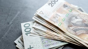 Zamiast 4000 zł, teraz wypłacą aż 7000 zł zasiłku. Nowe prawo weszło w życie 1 stycznia
