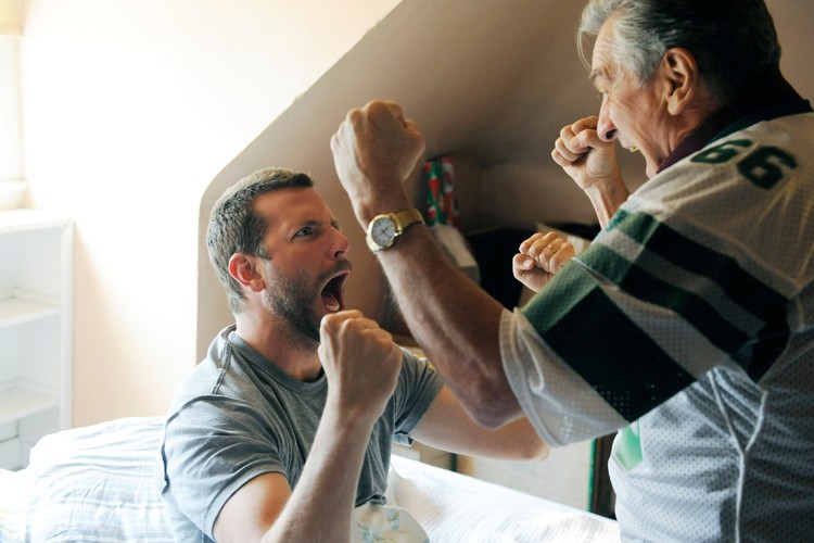 Bradley Cooper i Robert De Niro w filmie 'Poradnik Pozytywnego Myślenia'