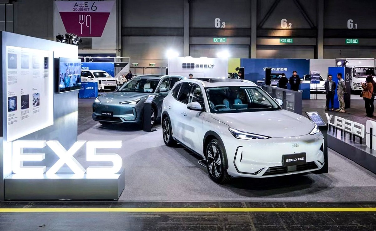 Geely EX5 wjeżdża na polski rynek. Nowy SUV spodoba się kierowcom?