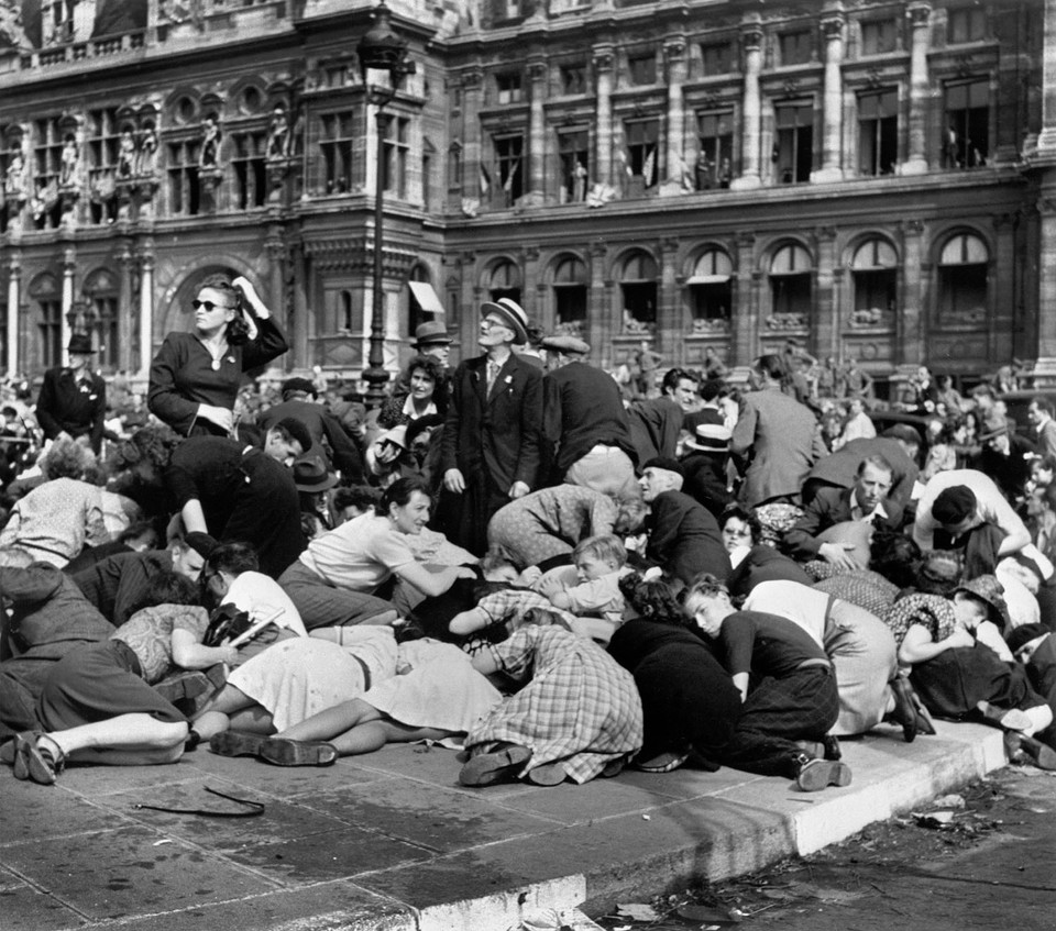 ROBERT CAPA - archiwum MAGNUM