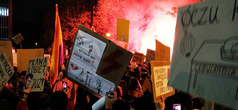 "Dziady" pod domem Jarosława Kaczyńskiego. "A kysz, a kysz!"