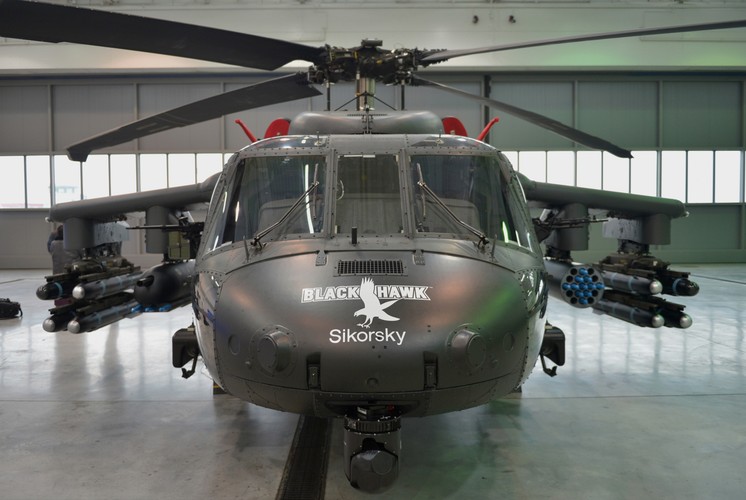 Zaznaczył, że przygotowania do przetargu 'toczą się we właściwy sposób', żeby przetarg 'odbył się w jak najbardziej obiektywny sposób, na obiektywnych zasadach'.