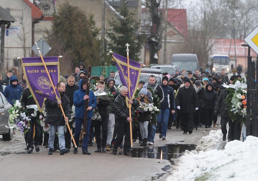 Tłumy na pogrzebie 21-latka z Ełku