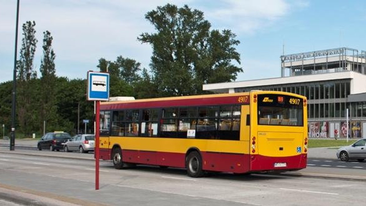 Otwarta zostanie ul. Stalowa, a nieprzejezdna stanie się ul. 11 Listopada, między Szwedzką a rondem Żaba. W najbliższych dniach wejdą w życie kolejne zmiany związane z remontem trasy tramwajowej między Dworcem Wileńskim a Żeraniem Wschodnim w Warszawie. To oznacza utrudnienia dla kierowców i wprowadzenie tras objazdowych dla autobusów.