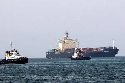 Tajemniczy atak w Zatoce Omańskiej. Ceny ropy poszybowały