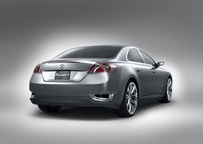 6-biegowa automatyczna skrzynia biegów przenosi napęd na 4 koła