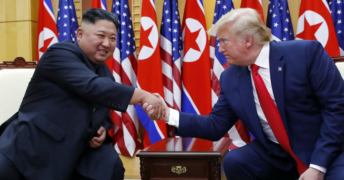 Donald Trump ogranicza ćwiczenia z Koreą Płd. "Dobre relacje z Kimem"
