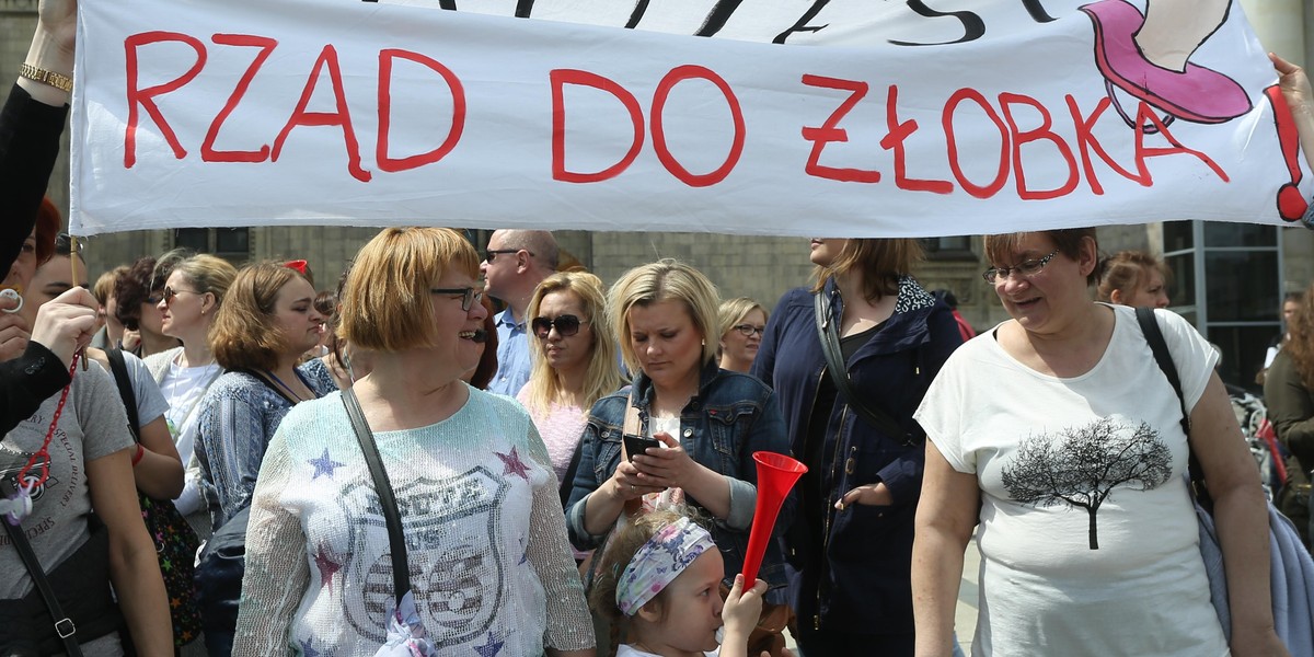 Wysyłali rząd do żłobka. Co na to minister? 