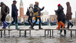 Döbbenetes felvételek: újra ellepte Velencét a víz