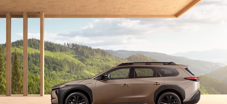 Nowa Toyota Touring wjeżdża do Polski. Jest duża, szybka i wygodna. Ile kosztuje?