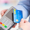 Saldo karty kredytowej — jak sprawdzić saldo karty kredytowej?